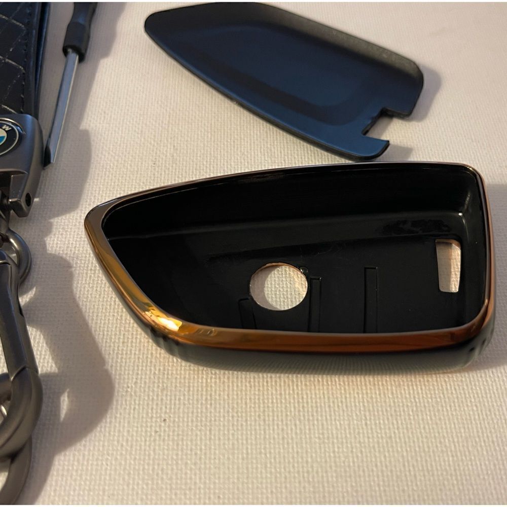 BMW Logo key fob Keychain Black Leather & Key Fob Cover in Black NWT - Picture 6 of 6